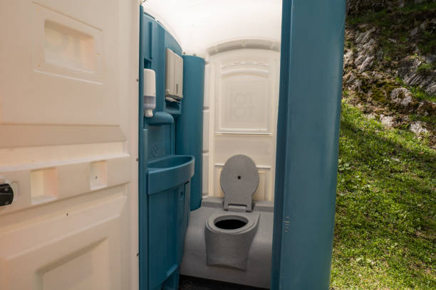 Best Construction site porta potty rental  in Lawrenceburg, IN